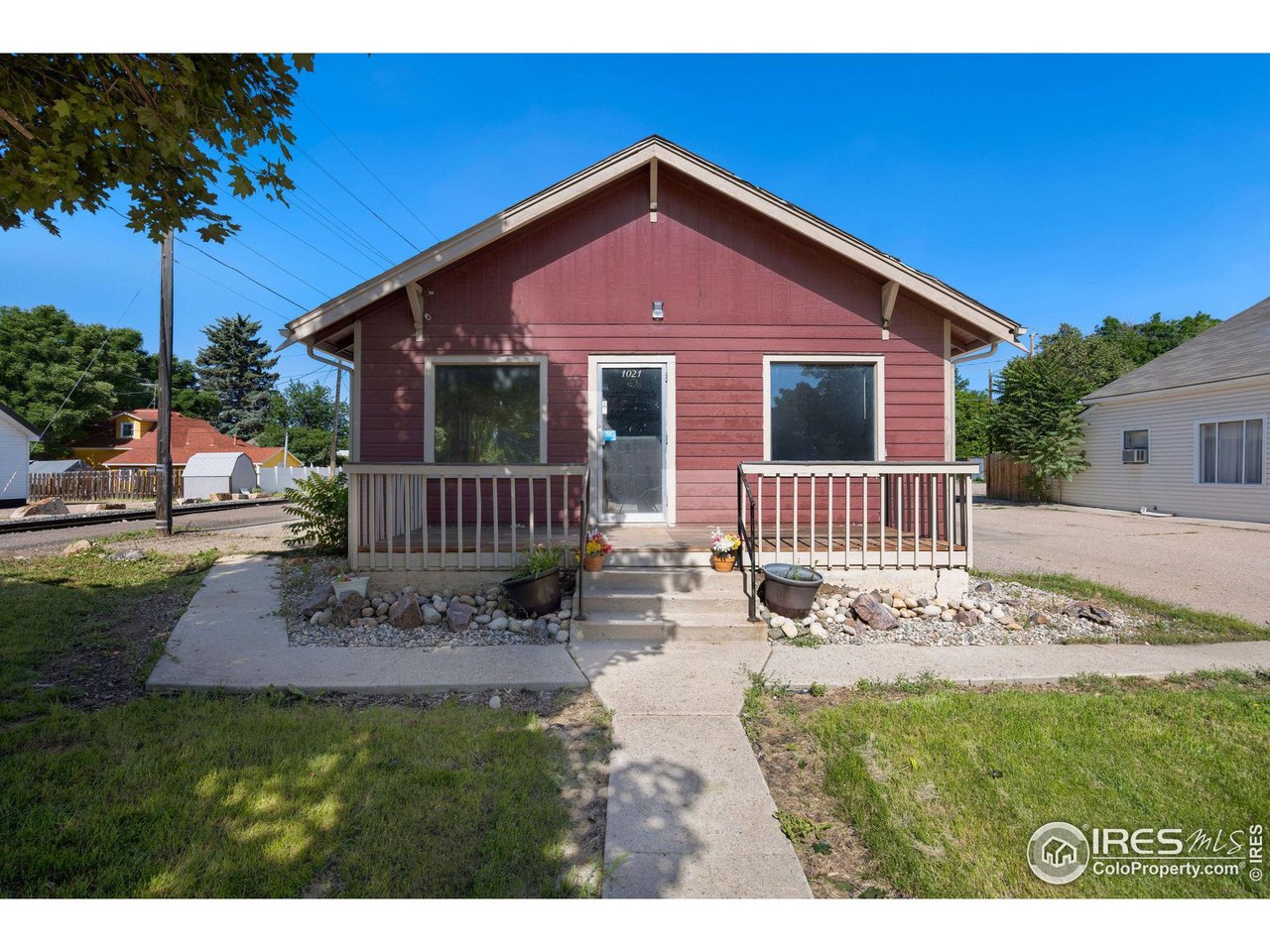 1021 N Lincoln Ave