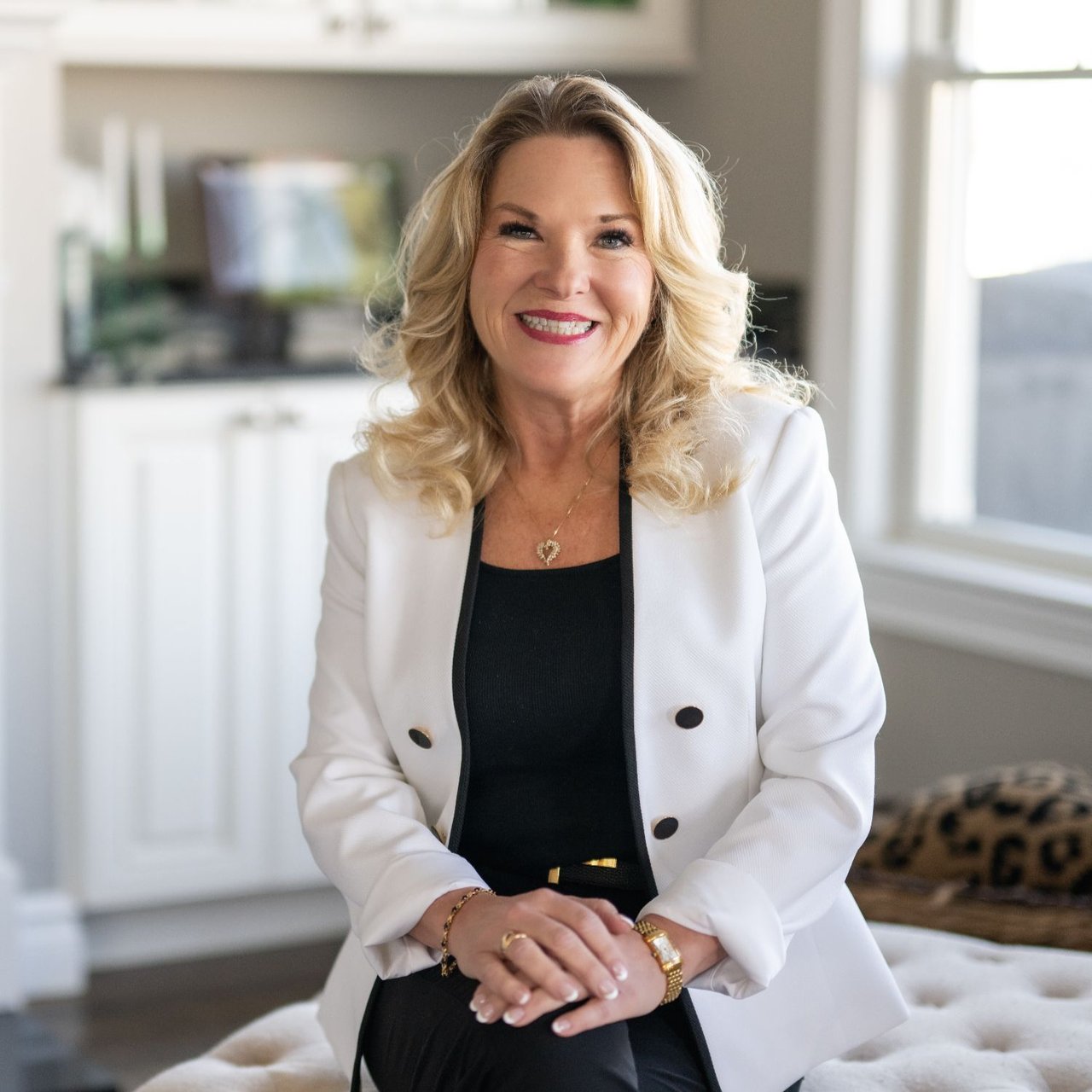 Tina DeVita Massapequa Park, NY Real Estate Agent Headshot