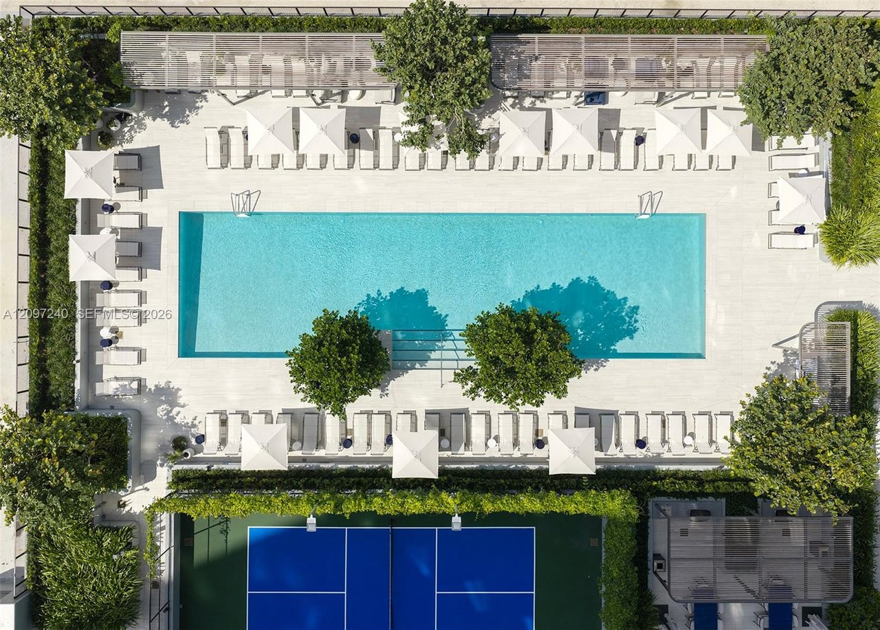 casa-bella-residences-miami-fl-condo-for-sale-living-balcony-view