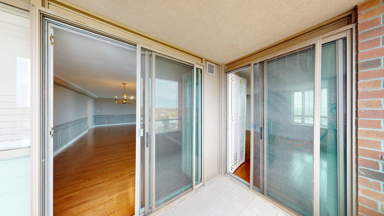 850 Steeles Avenue W Unit: 709