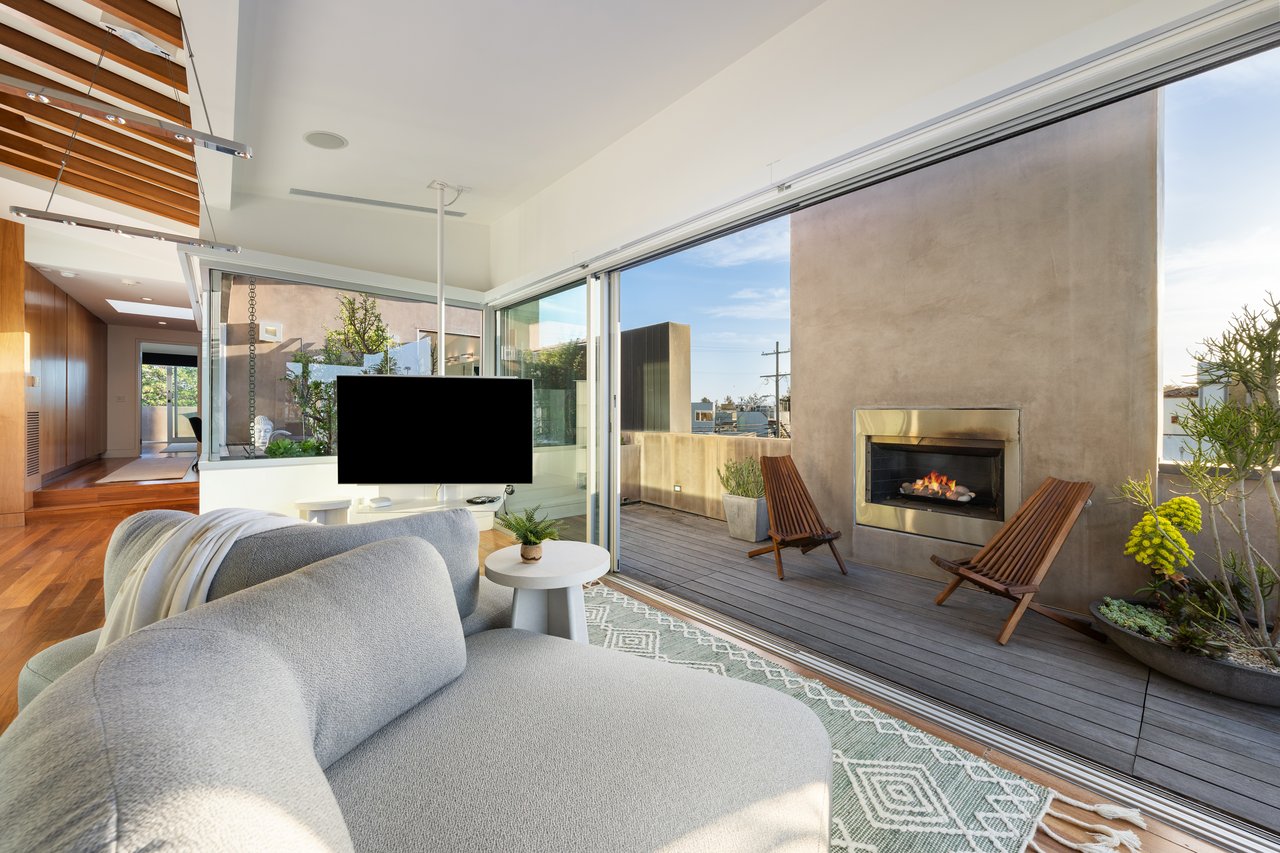 524 Rialto Ave, Venice