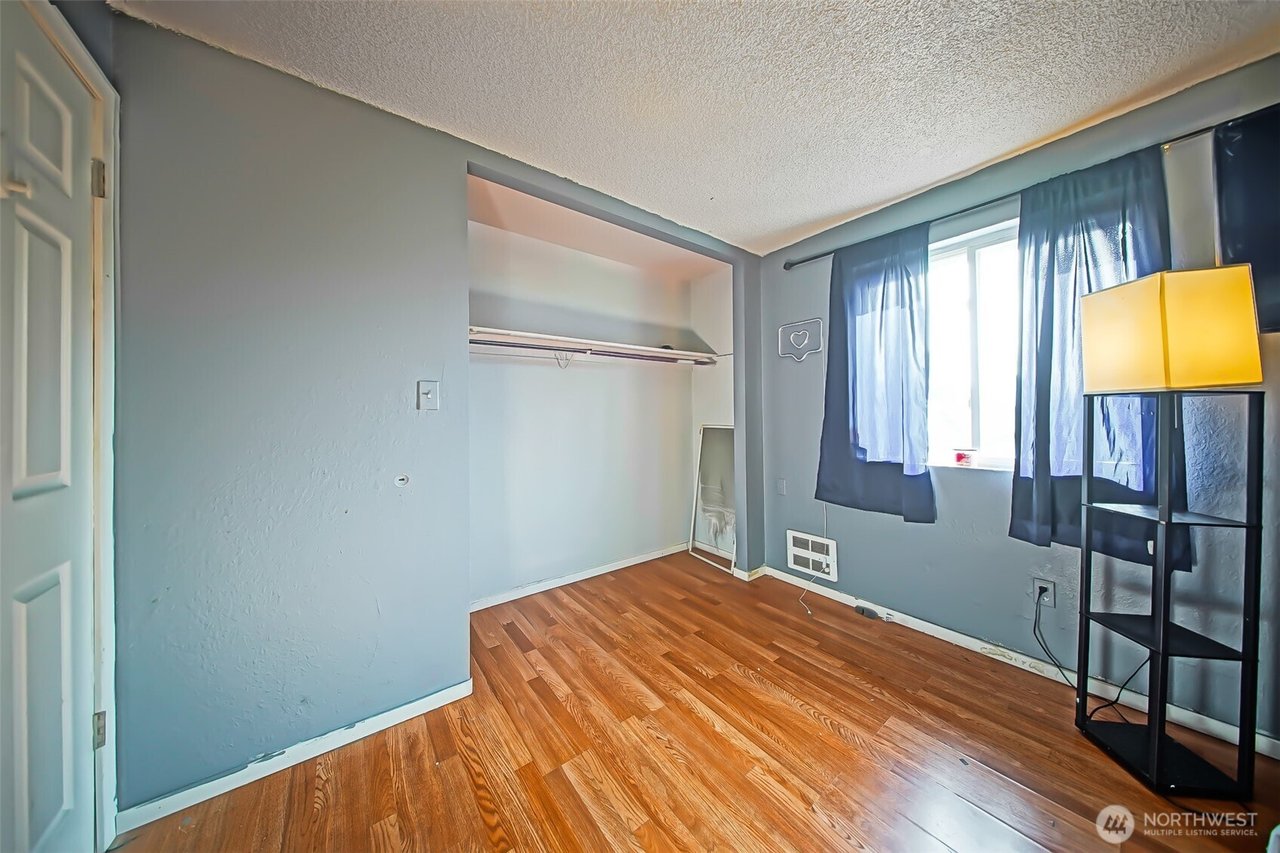 513 E 78th Street, Tacoma