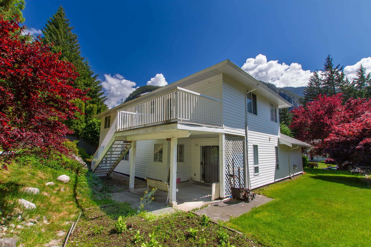 40038 Plateau Dr
