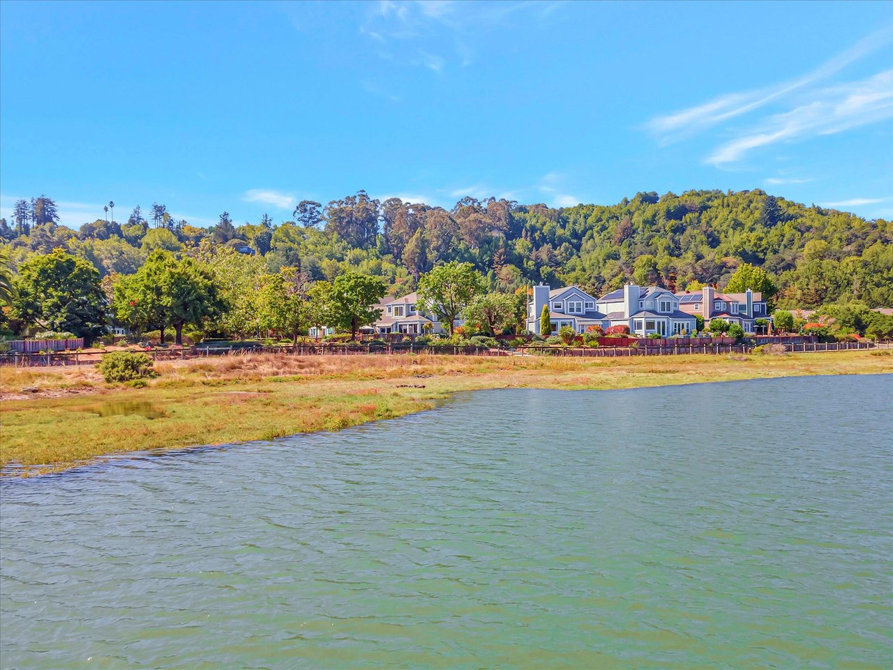 17 Crystal Creek Ct