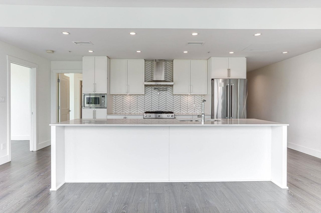 404-4477 Hastings St