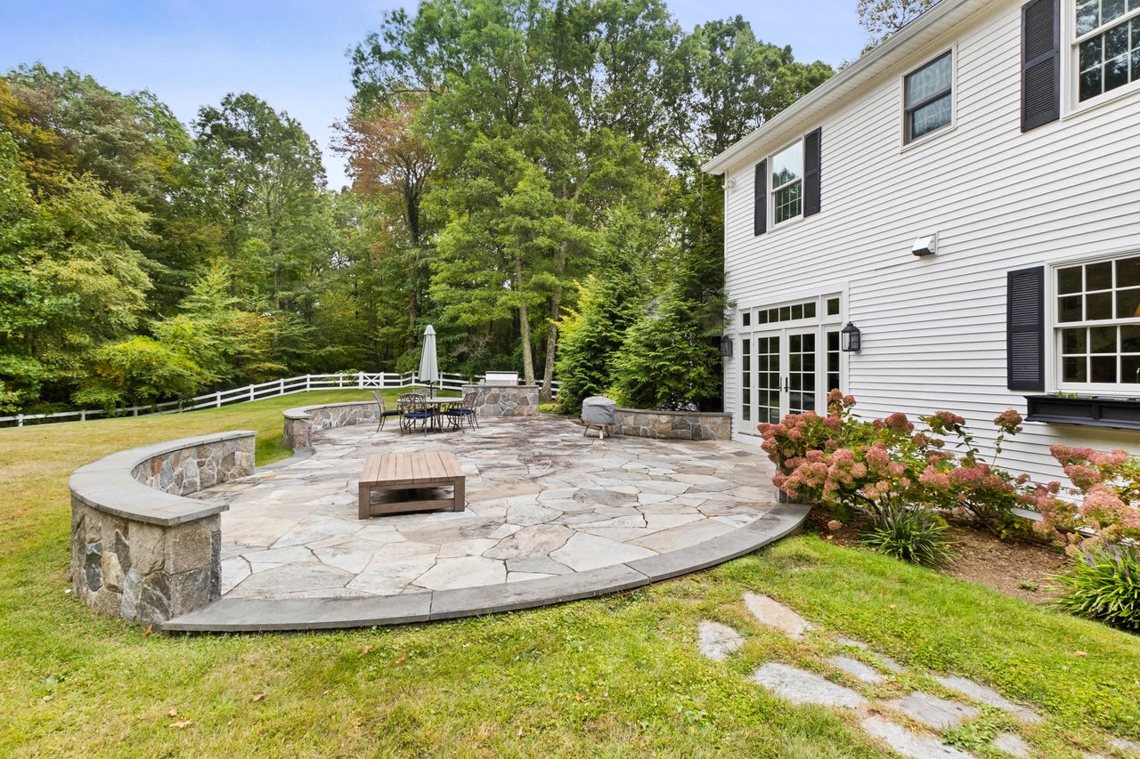 11 Beaver Pond Lane