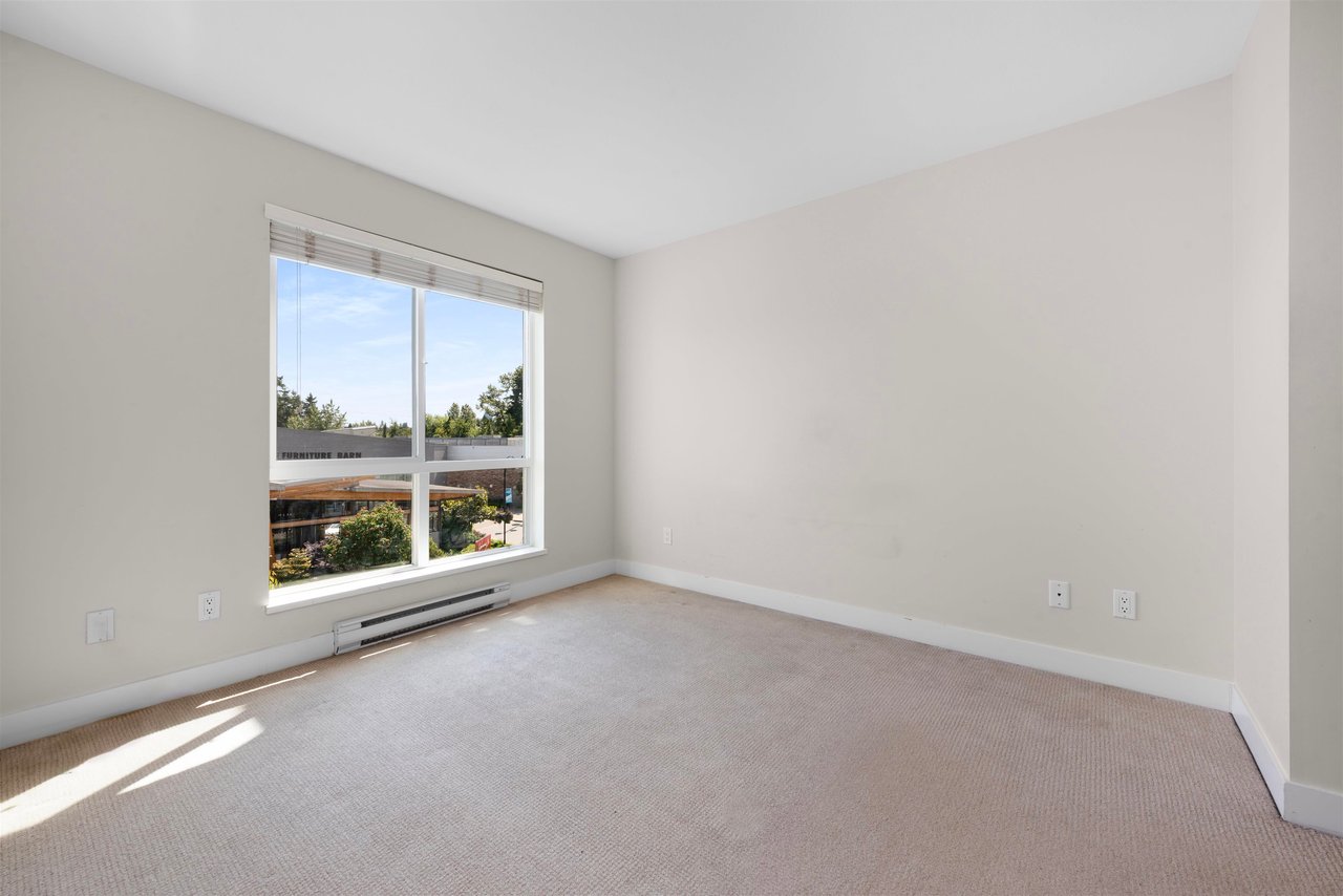 307-15795 Croydon Dr