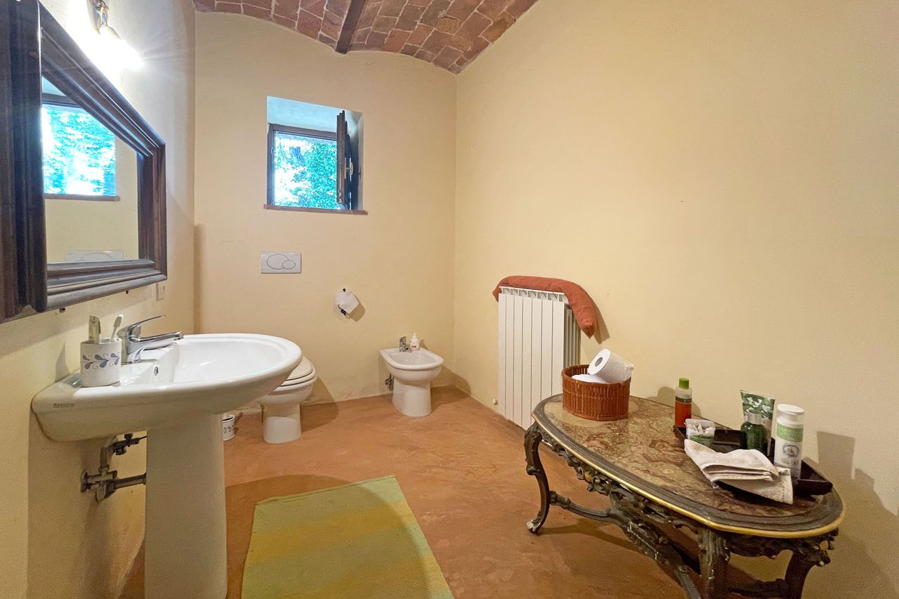 CASALE SANDRA