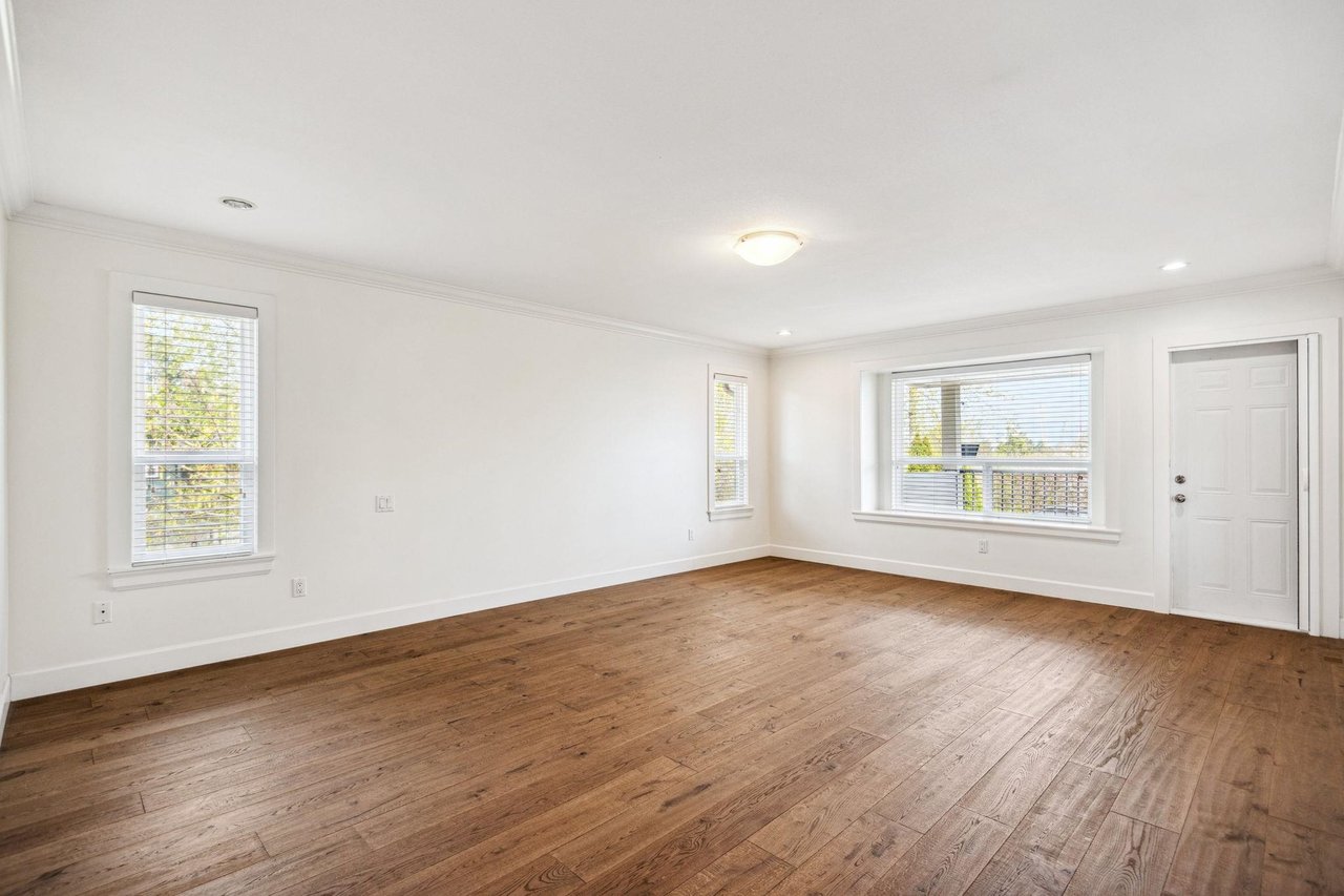 20307 98a Ave