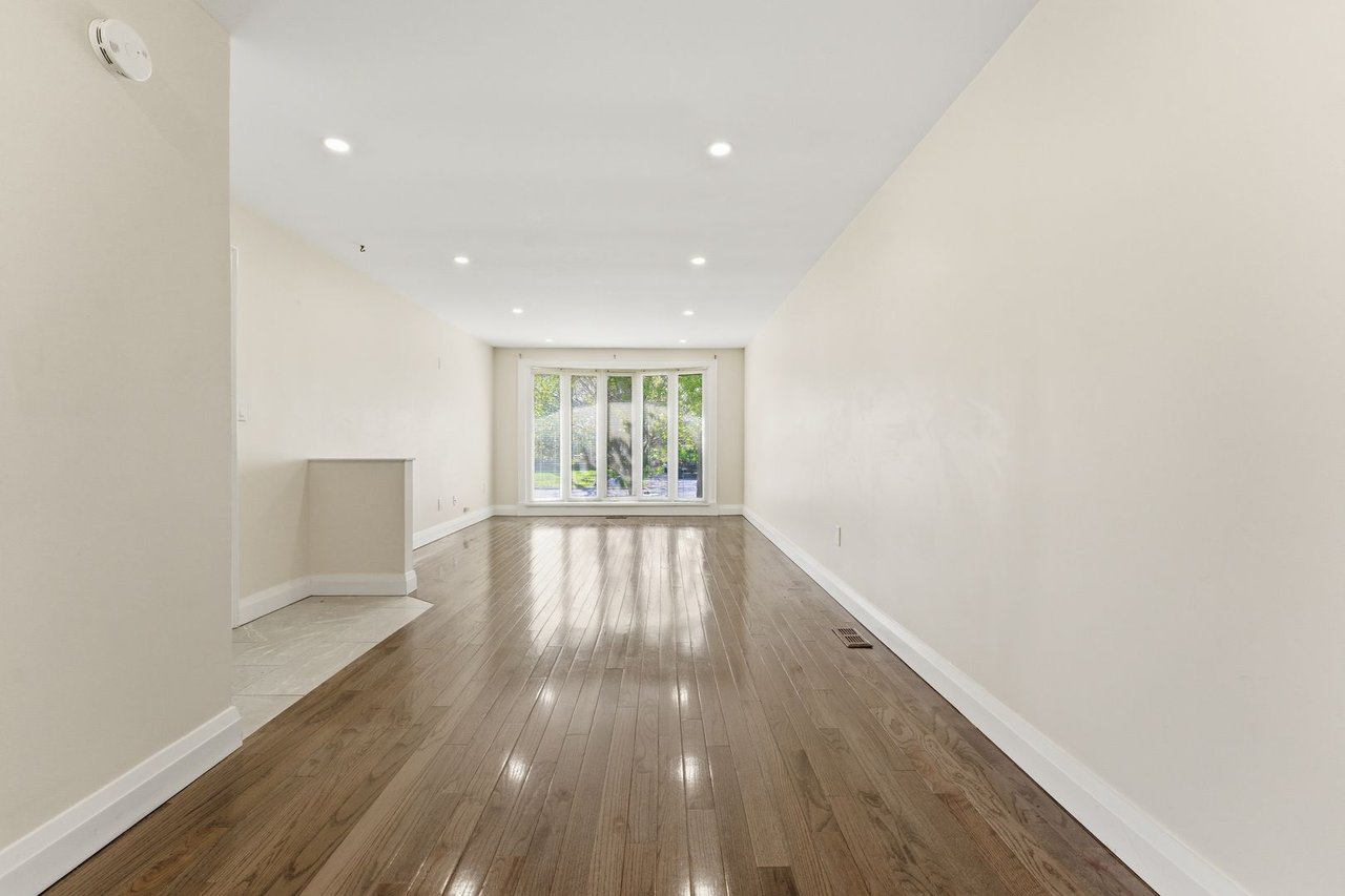 2362 Greenbank Tr