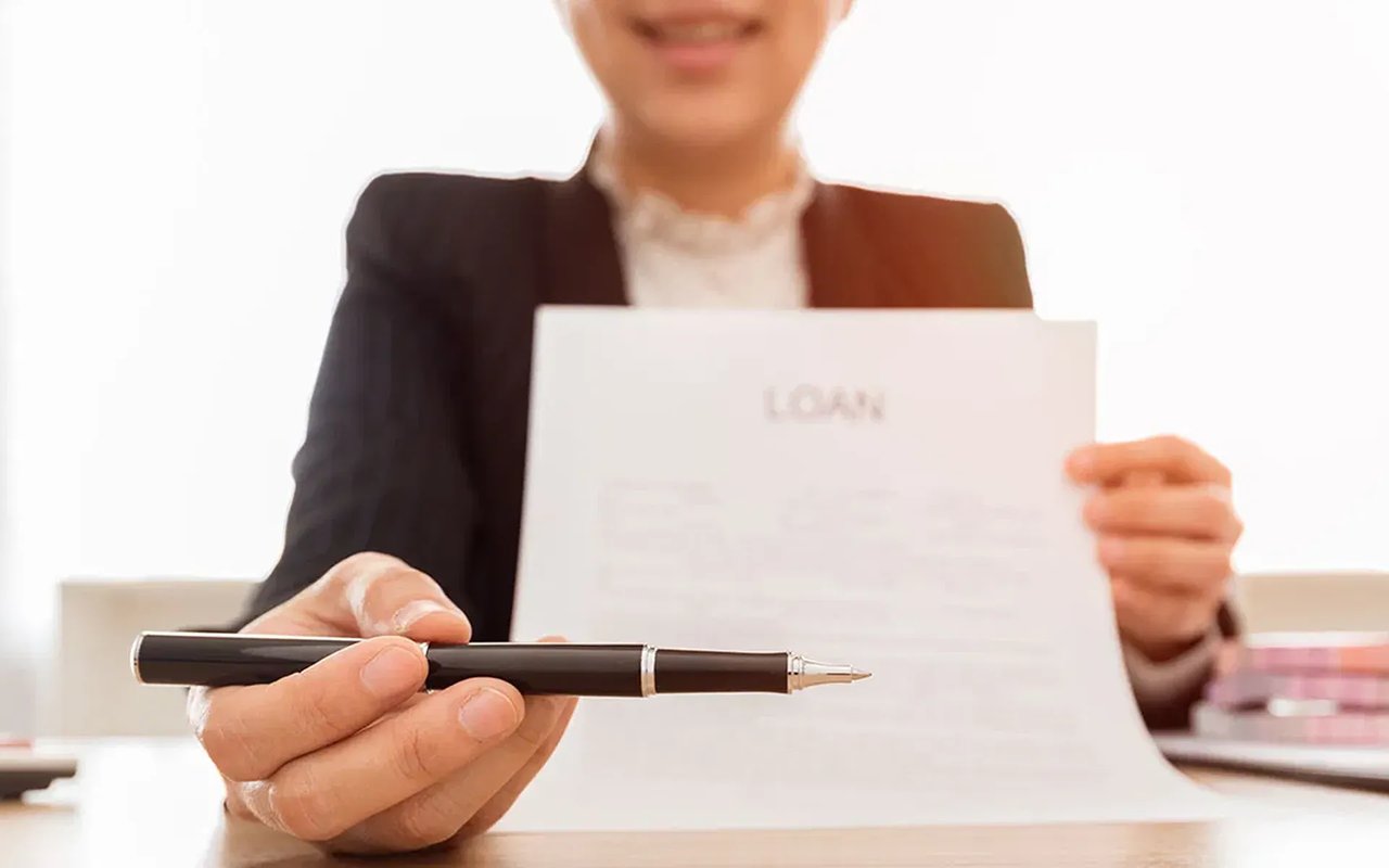 Types of Mortgage Lenders