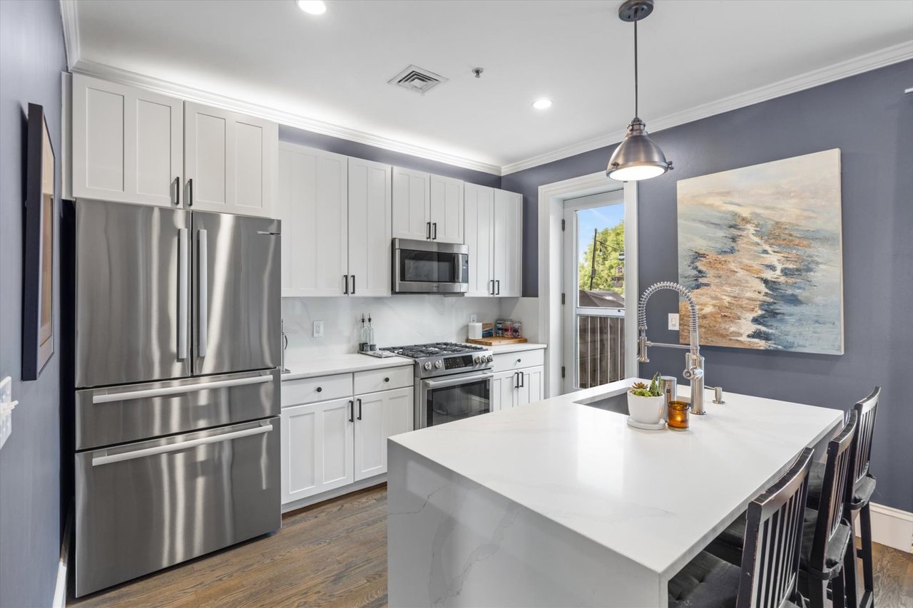 578 Massachusetts Ave Unit 3