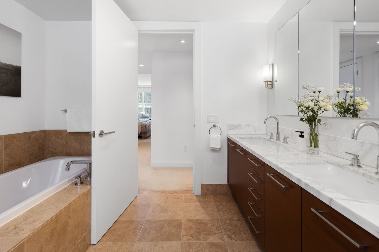 2-Bedroom Corner Views at 301 Mission