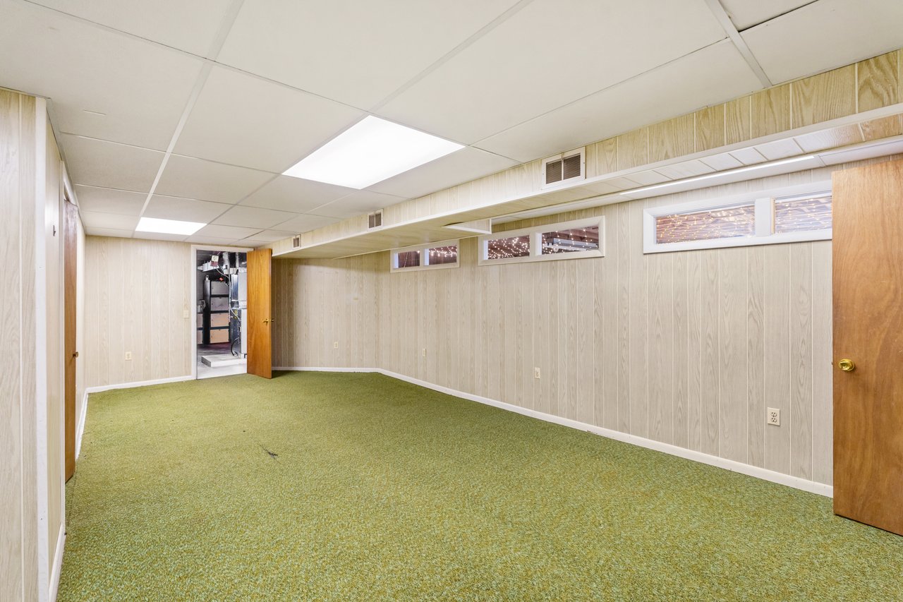 9692 Highland Ave, Dansville