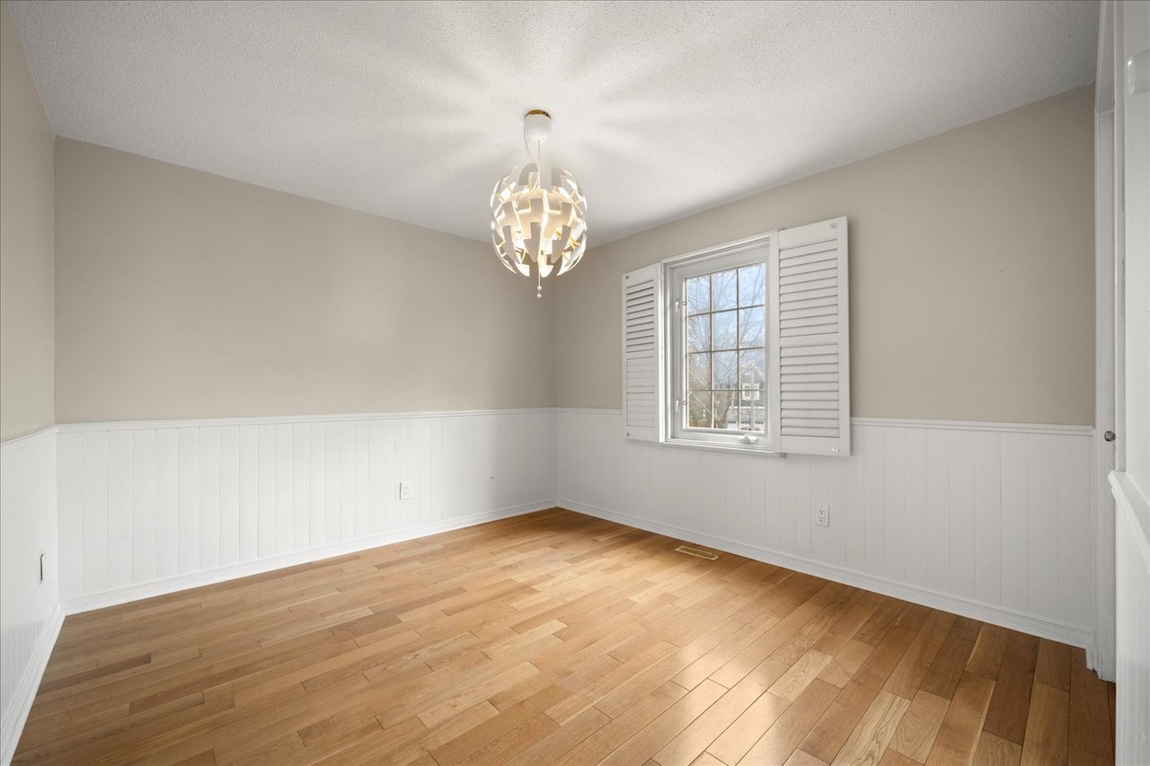 438 Claremont Cres