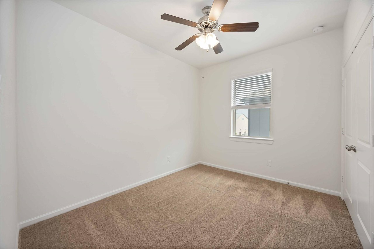 4012 Centre Valley Ln Houston, TX 77043