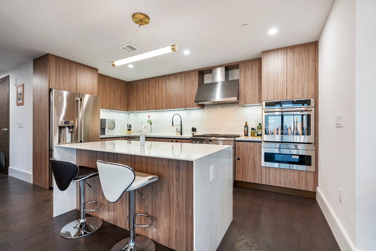 8701 Churchill Rd Unit 1401