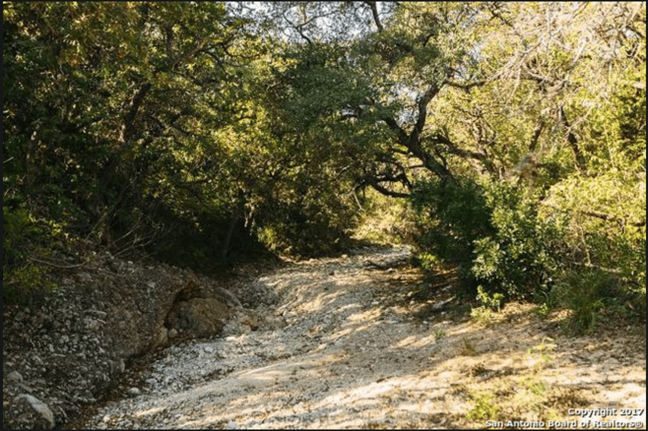 822 Acres in Uvalde Double Knobs Mountain Ranch