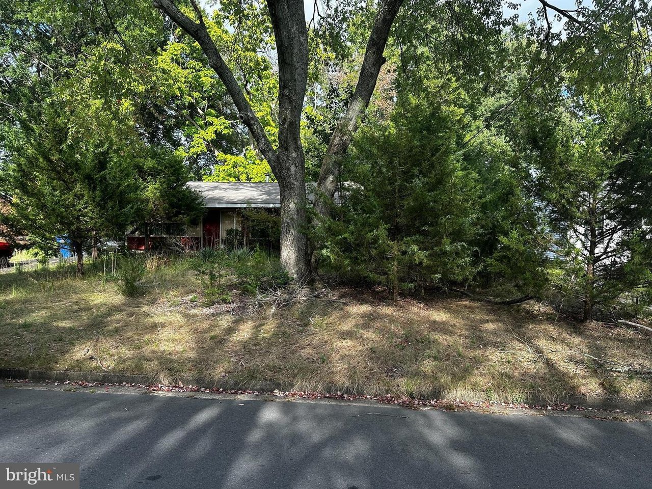 7927 Ashboro Dr