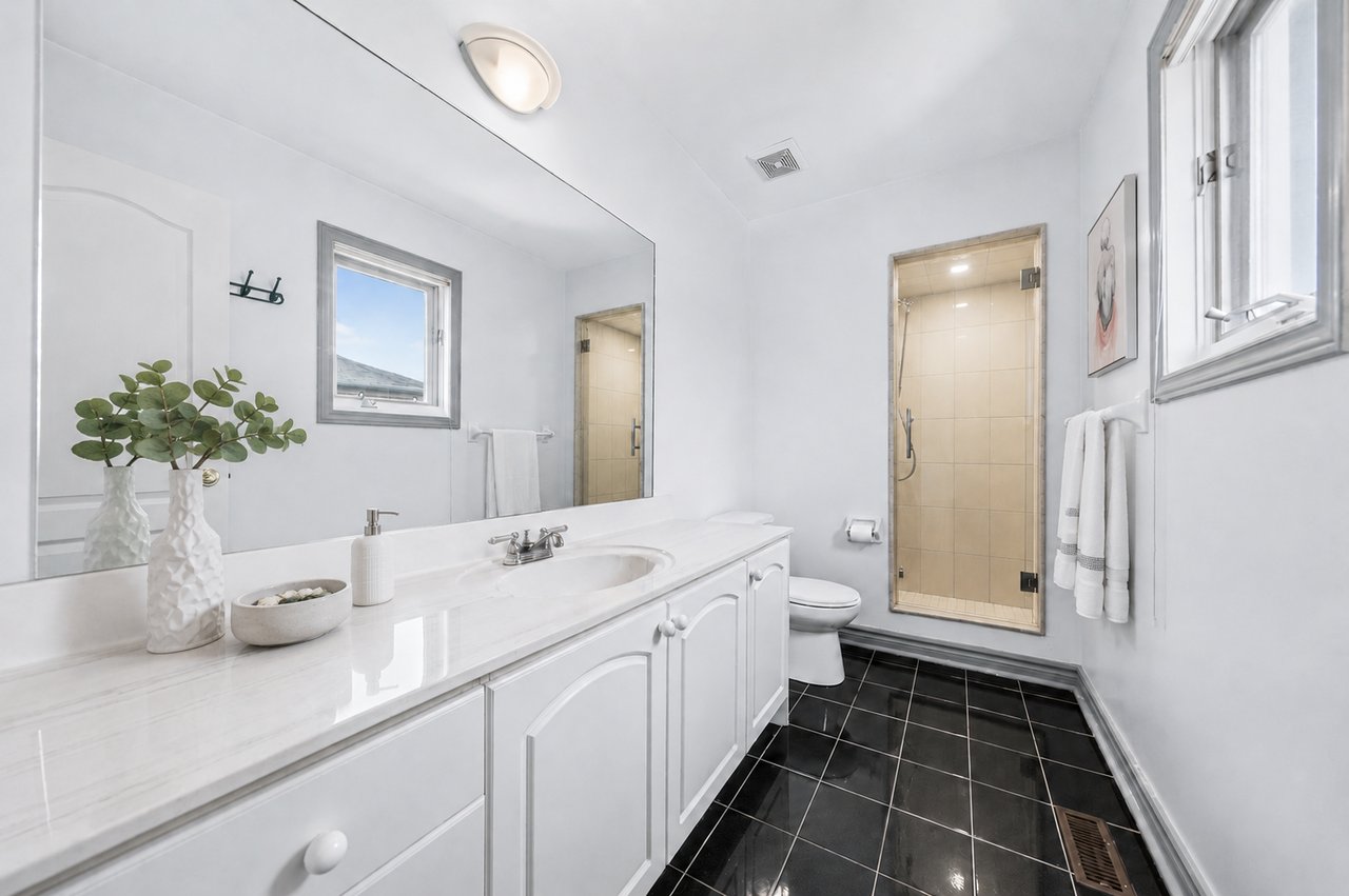 19 Springbrook Dr