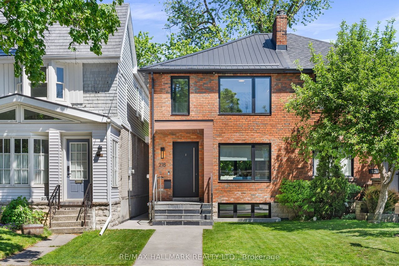 218 Woburn Avenue