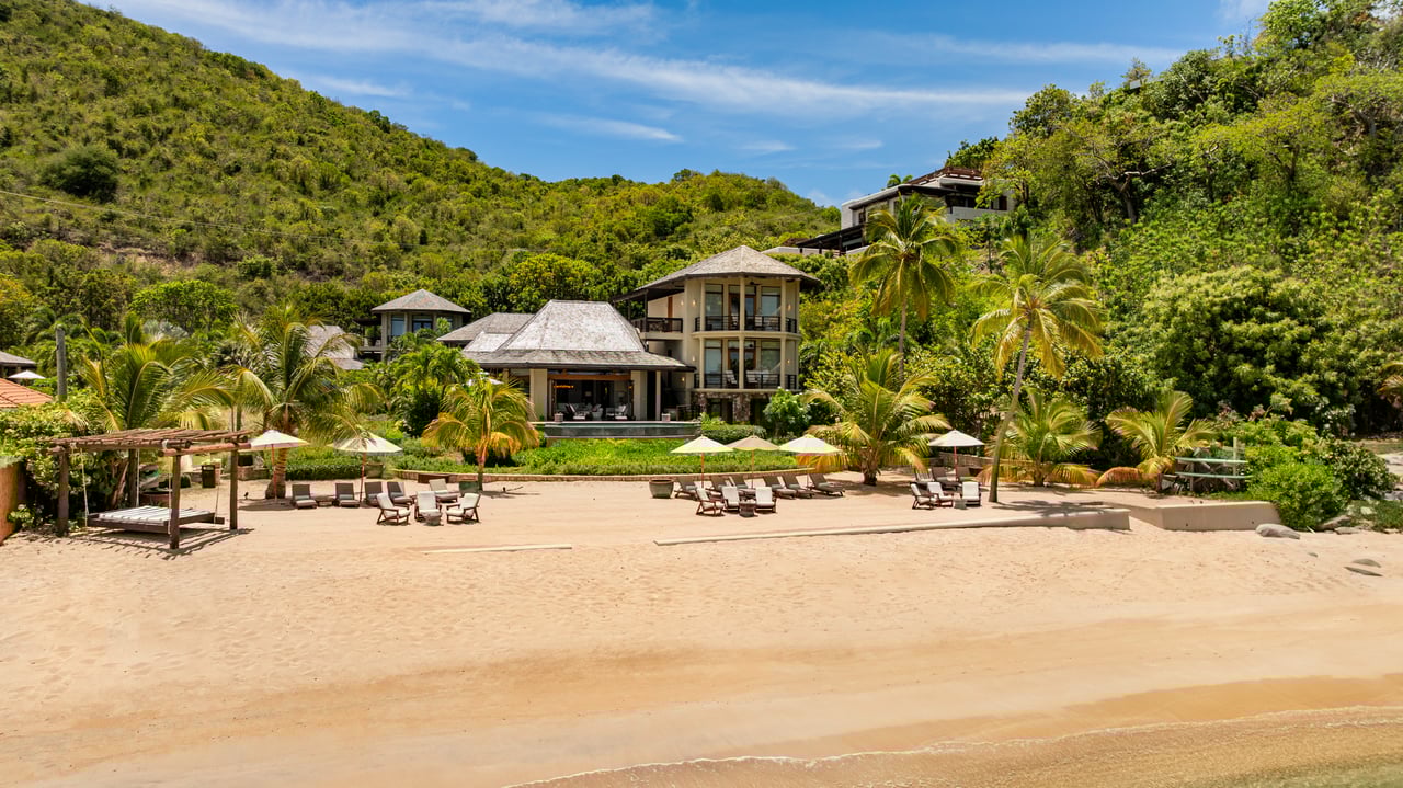 Aquamare Beachfront Villa