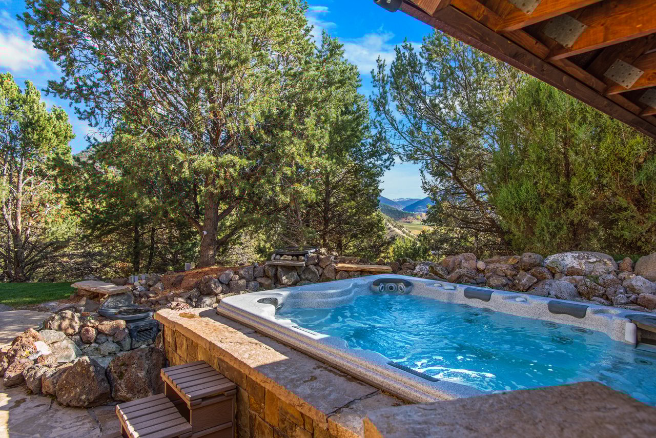 Tuscany-Inspired Estate with Panoramic Mt. Sopris Views