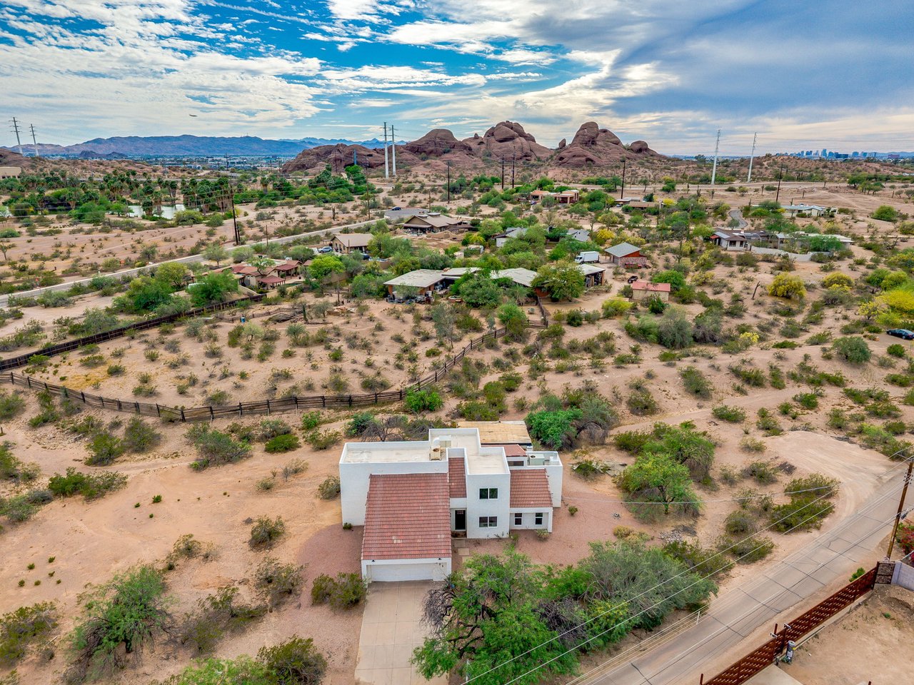 211 E CAMPO DESIERTO RD, Tempe, AZ 85288