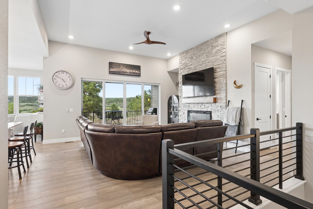 154 E Lost Pines Drive