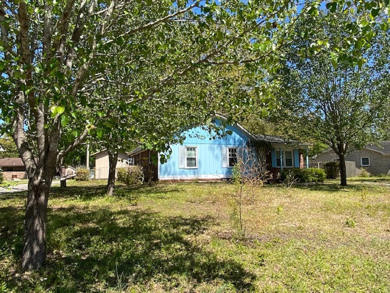 229 Candlewood Dr