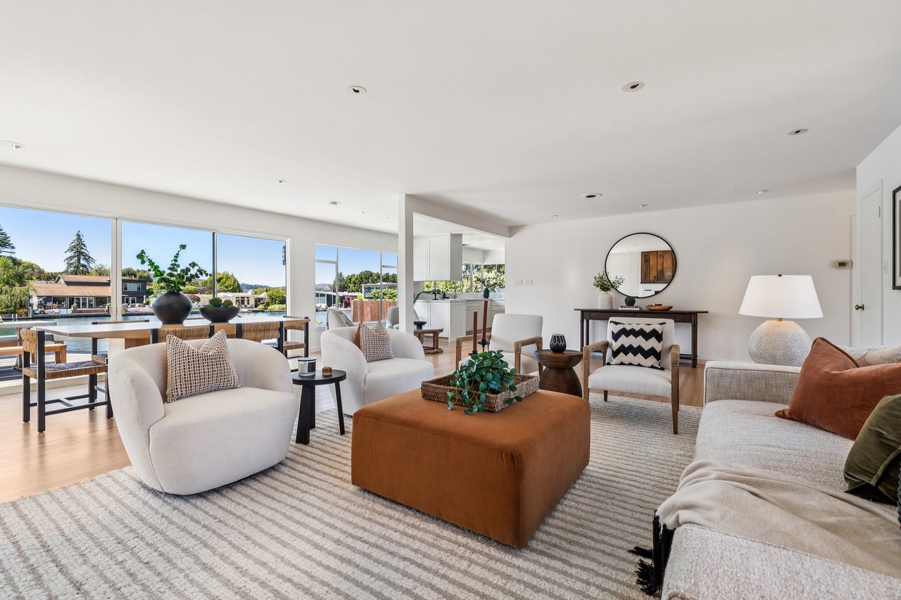 Single Level Living on the Belvedere Lagoon