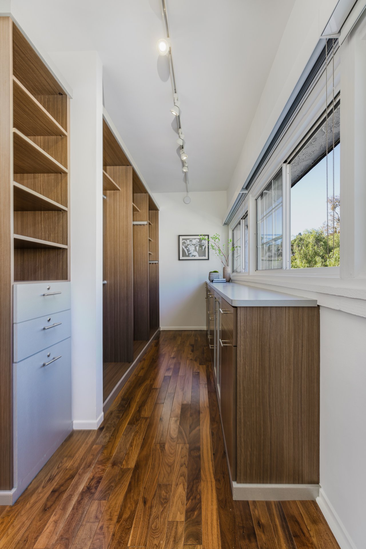 1133 N Clark St Unit: 303