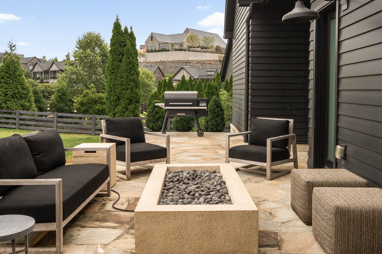 7365 Harlow Dr | Troubadour
