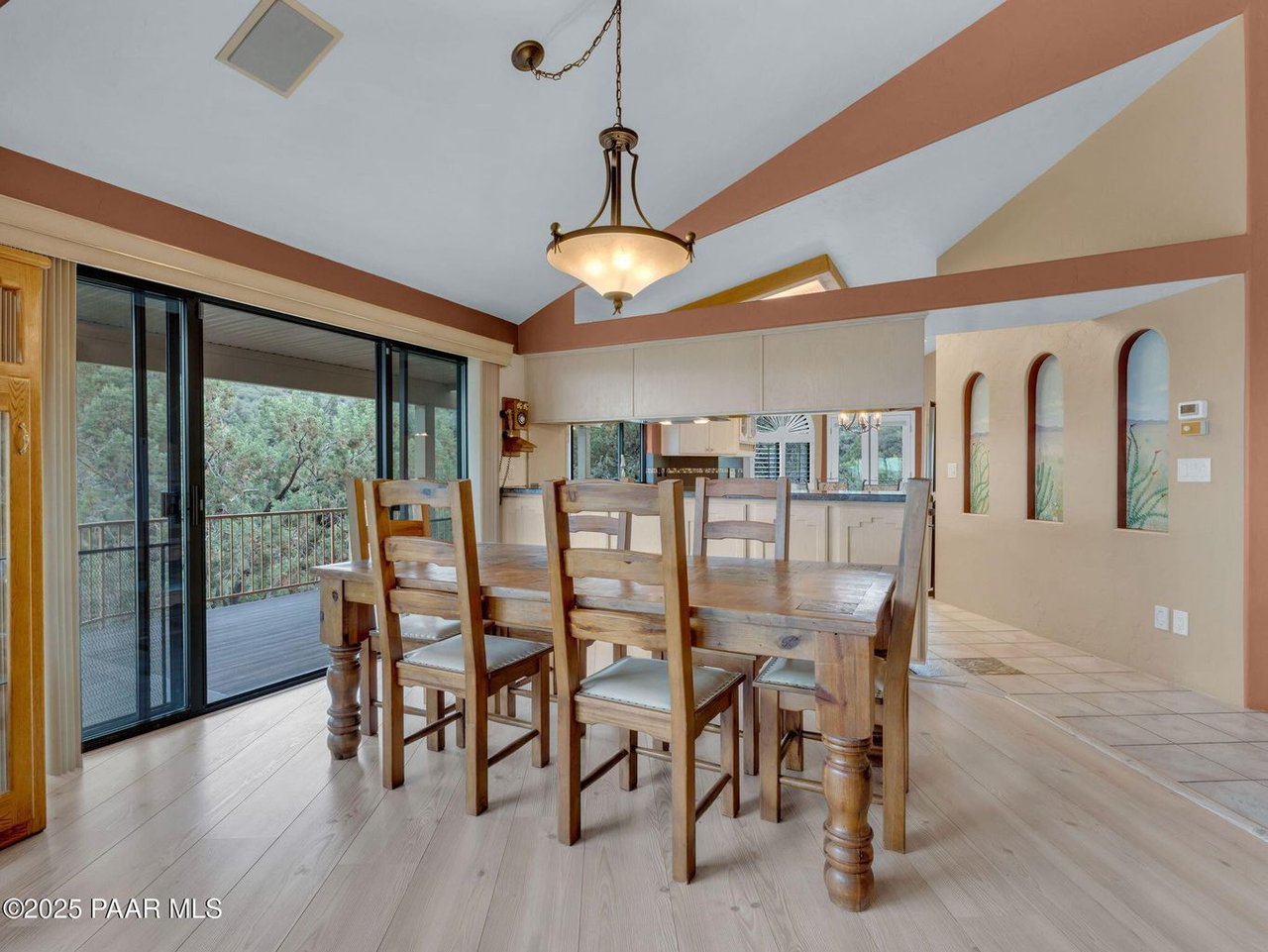 3160 Rainbow Ridge Dr