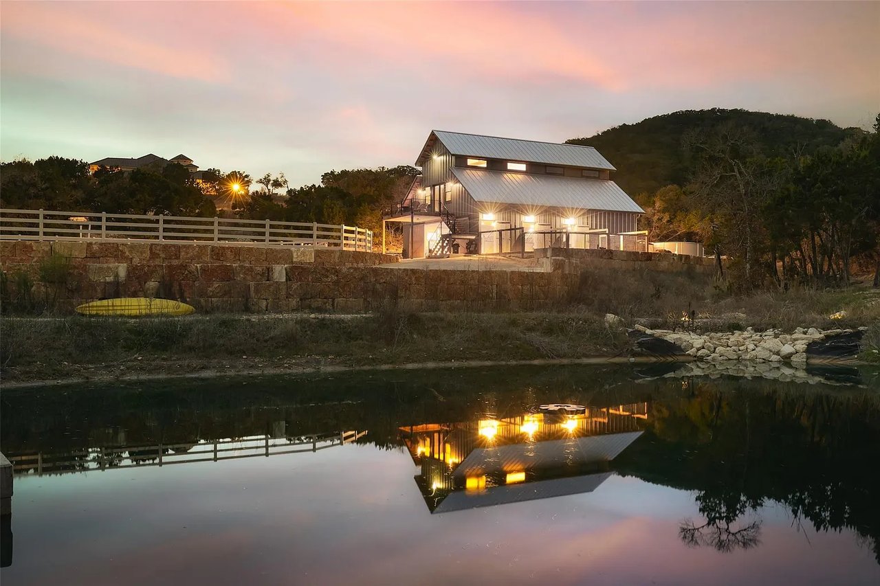 Incredible Equestrian Property - Main House, Guest House, Barn, Stables, Apartment, Riding Arena and Corrals