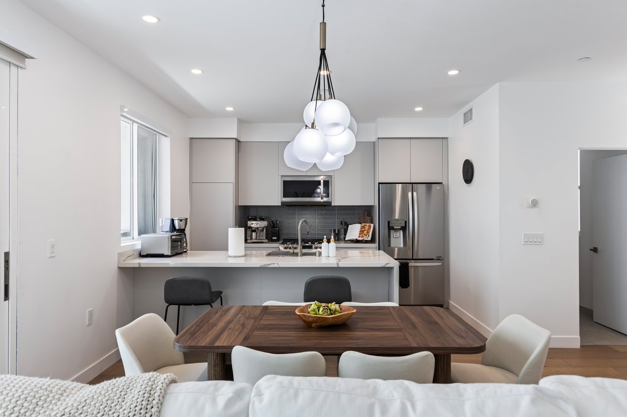 3B/3.5B Designer Home located in Prime Location