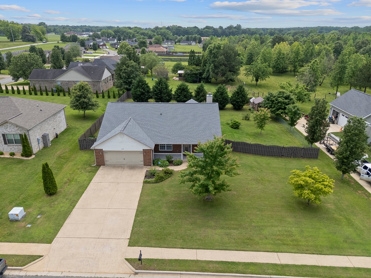 No HOA!! Great property in Toney!