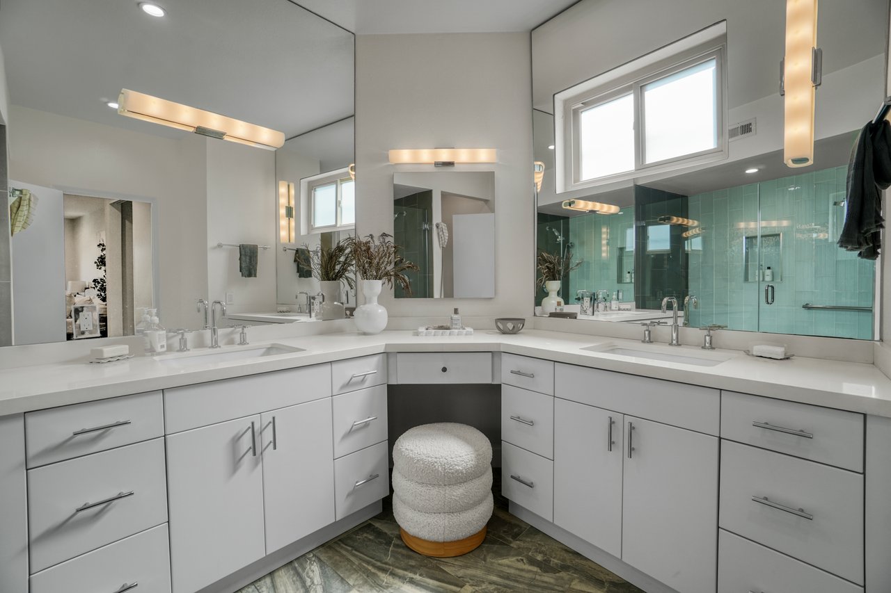 166 S Hayworth Ave APT 201, Los Angeles, CA 90048