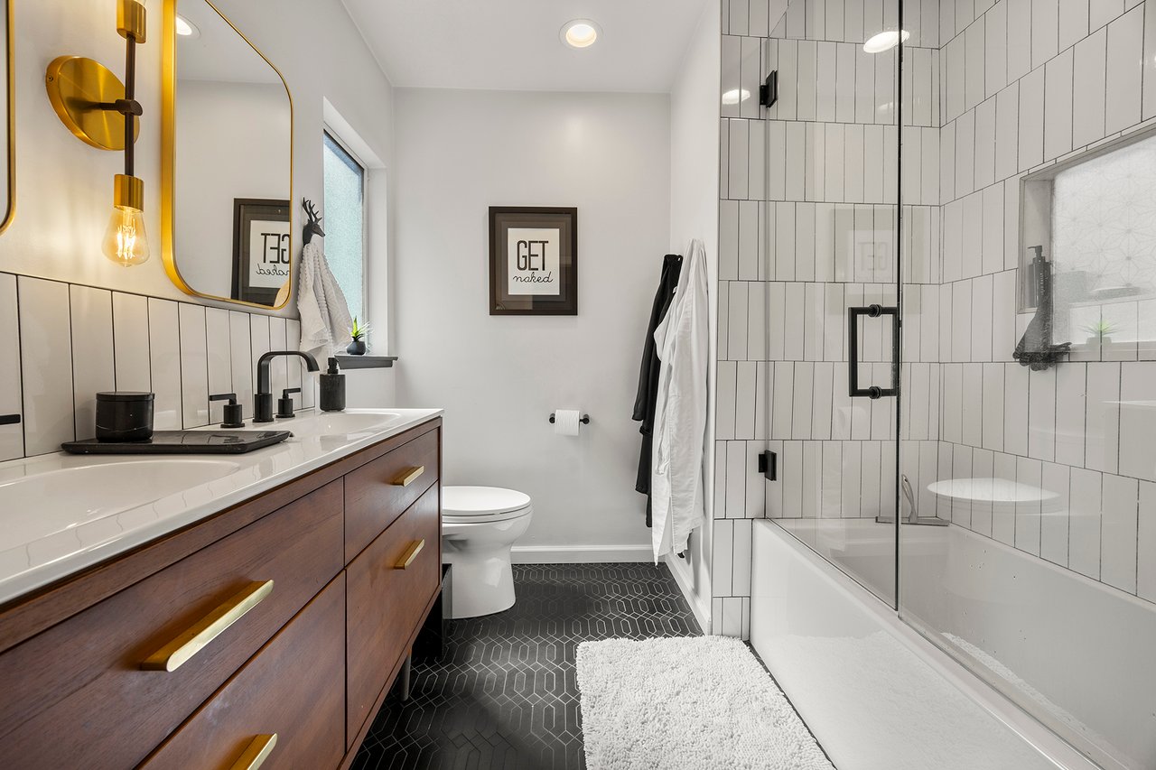 John Lyttle Midcentury Modern Home for Sale in Tustin