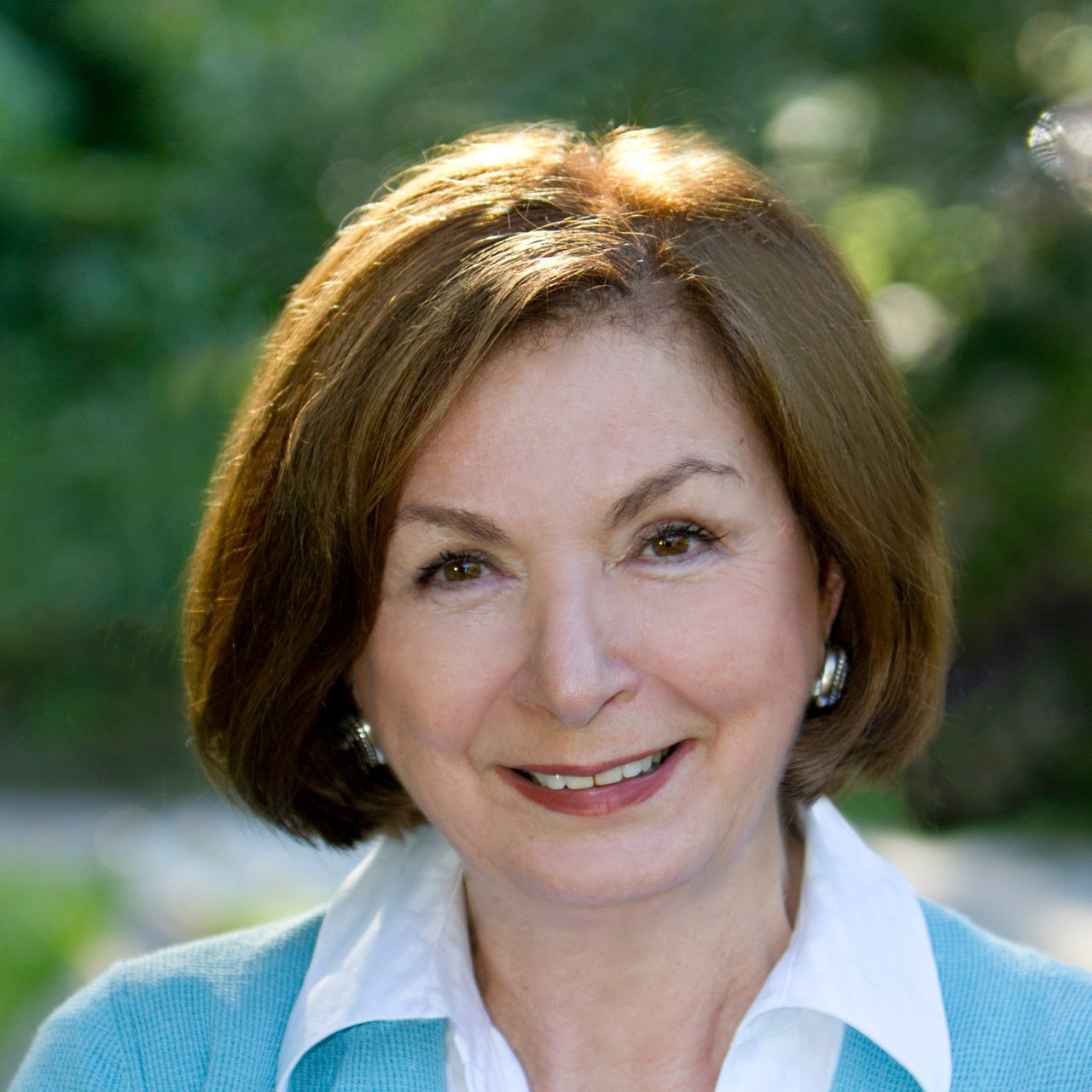 Dori Iwanowski Norfolk, VA Real Estate Agent Headshot