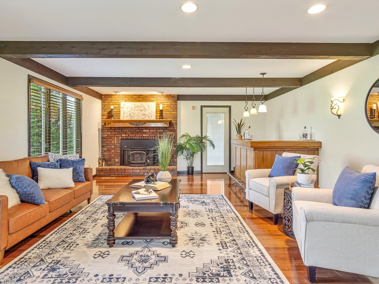 Spacious Country Home on Nearly 10 Acres – 2622 Kaiser Road 