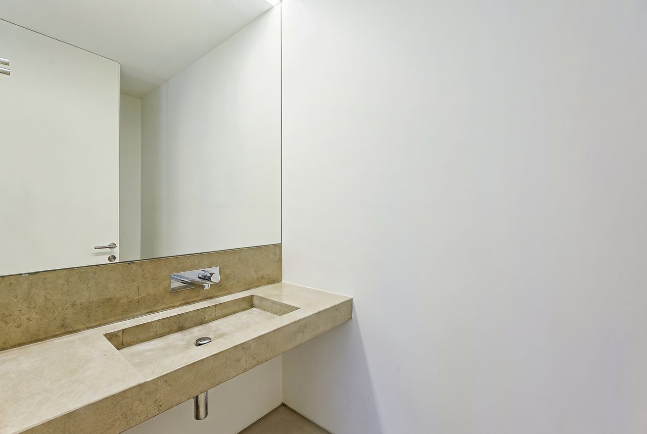 Elegant 2-Bedroom Apartment in One Living Cascais with Premium Amenities