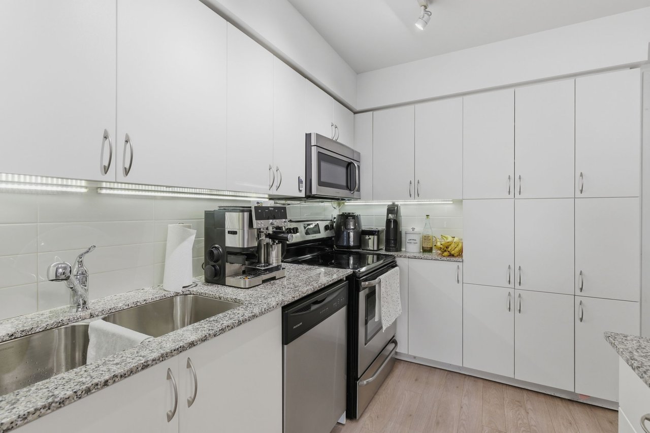 800 Lawrence Ave W Unit 304