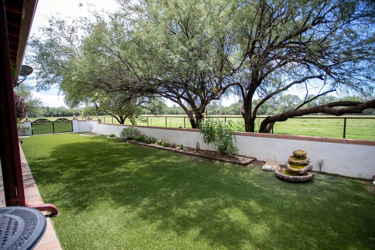 3155 W Elephant Head Rd