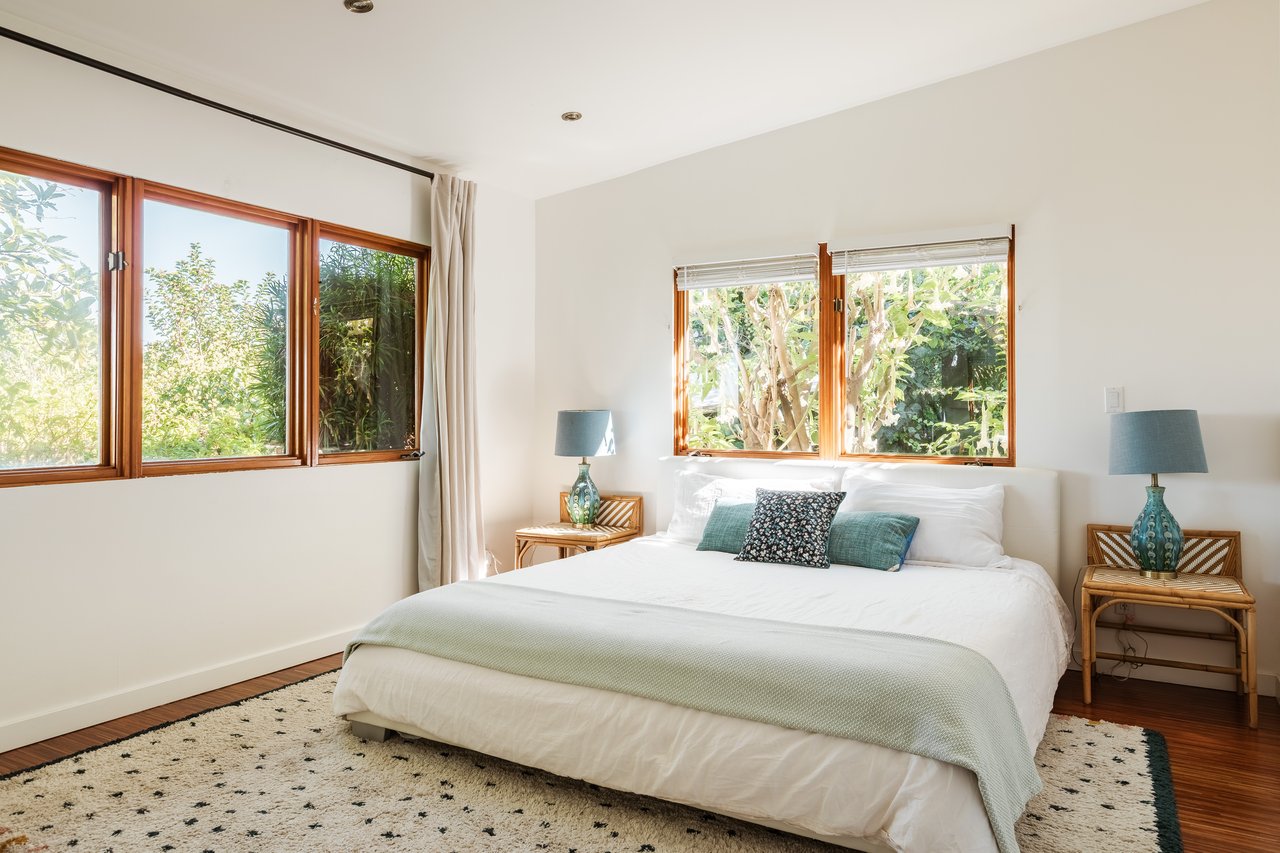 3604 Glenridge Dr, Sherman Oaks 