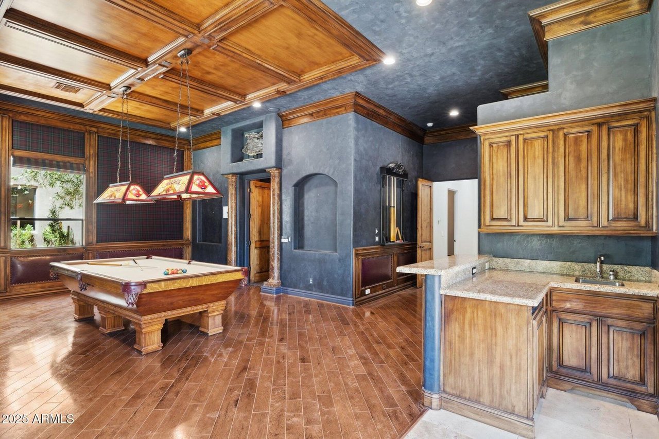 3731 E Halifax Cir 85205