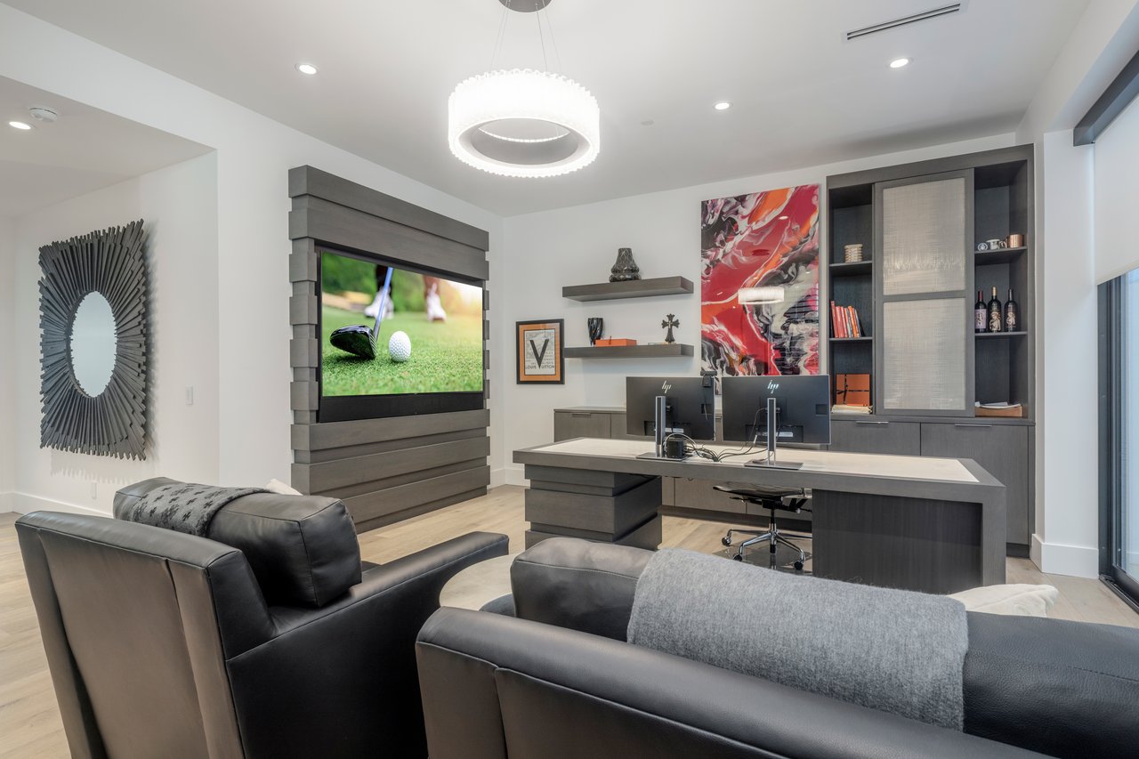 6914 E Cactus Wren Road