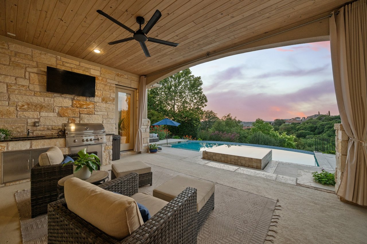 103 Lucayan Cove