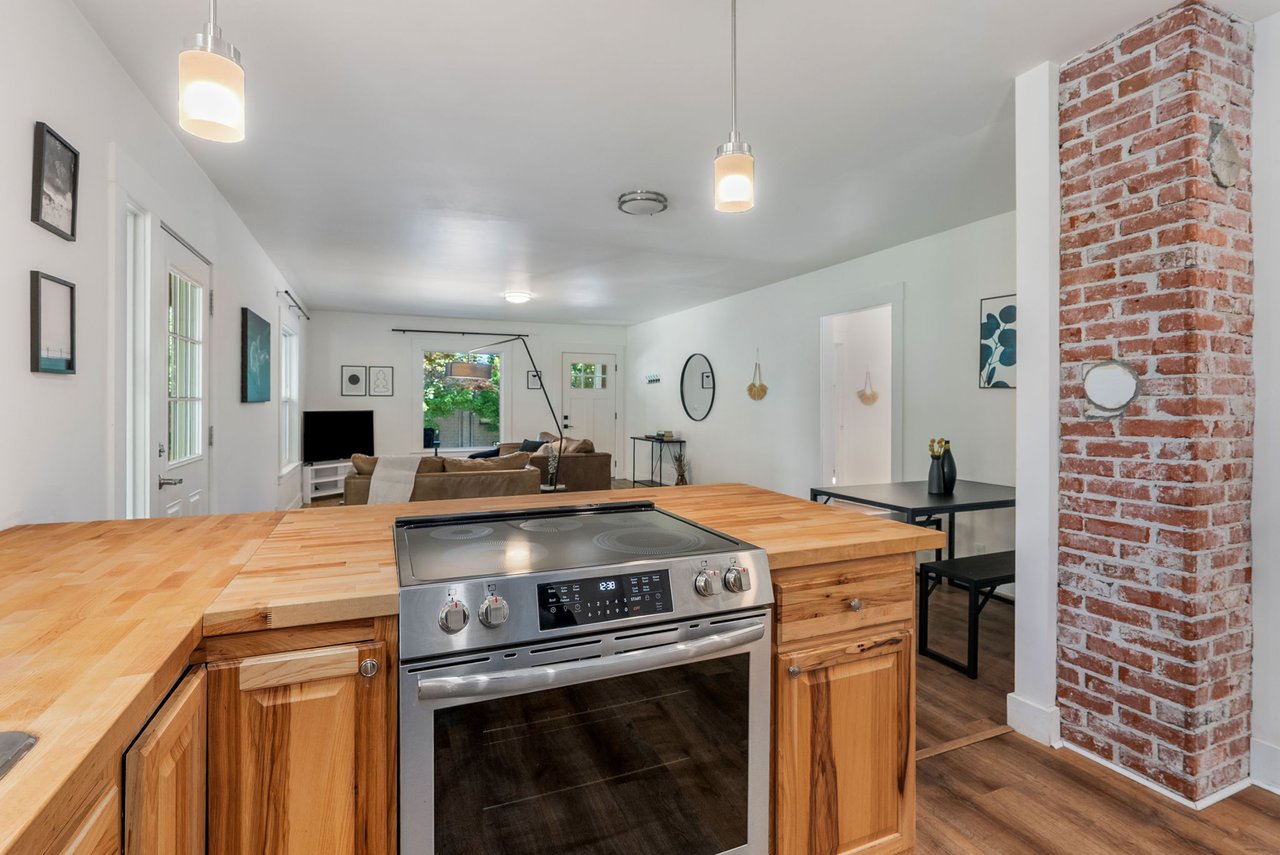 607 Cascade Ave