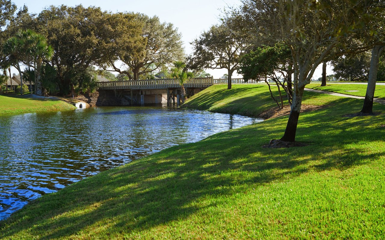 Esplanade Lake Club